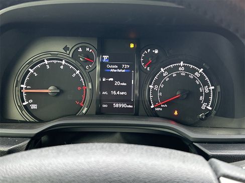 Used 2022 Toyota 4Runner SR5 Premium image 35