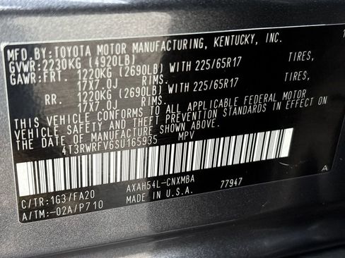 Used 2025 Toyota RAV4 XLE image 34