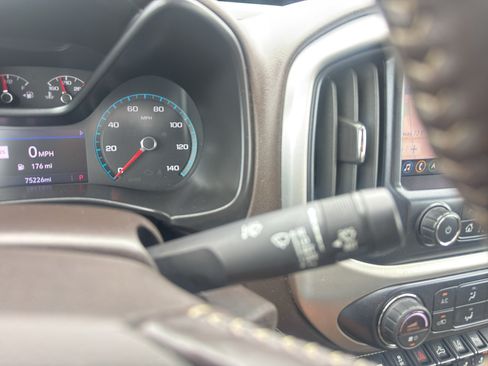 Used 2020 GMC Canyon SLT w/ Driver Alert Package RWD image 27