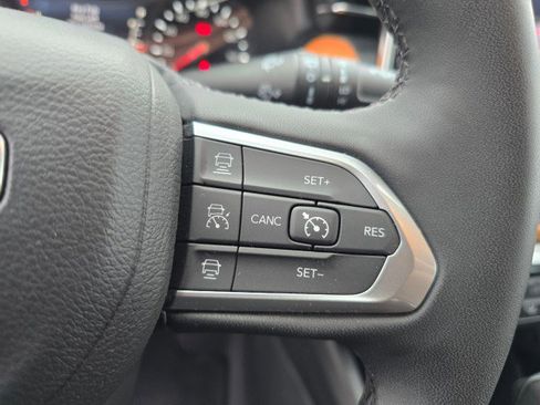 Used 2024 Jeep Compass Limited image 29