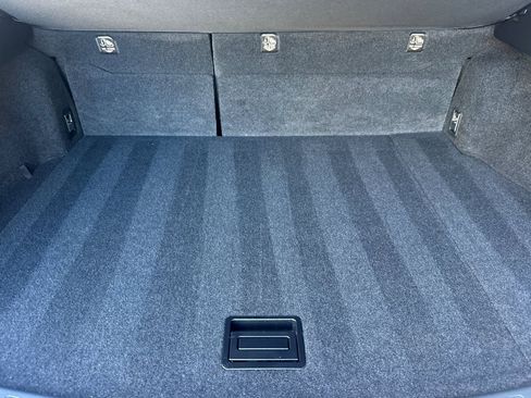 Certified 2022 Lexus UX 250h F Sport image 19