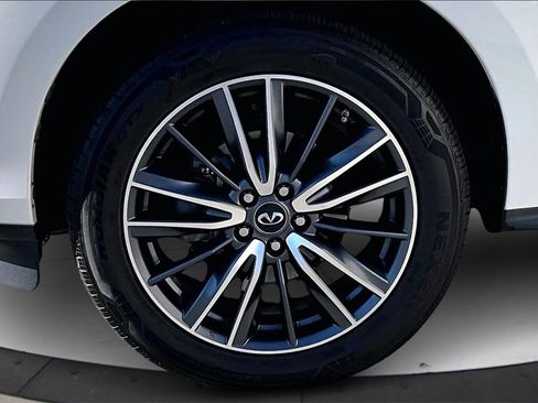 Used 2017 INFINITI QX60 Luxe w/ Deluxe Technology Package image 35