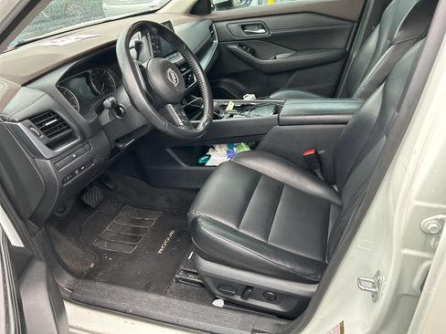 Certified 2023 Nissan Rogue SV w/ SV Premium B Package FWD image 5