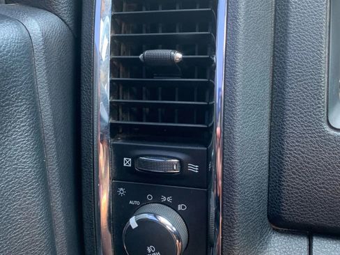 Used 2016 RAM 2500 Laramie w/ Convenience Group image 23