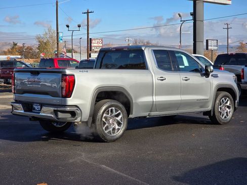 Used 2023 GMC Sierra 1500 SLE w/ Enhanced Capability Package image 5