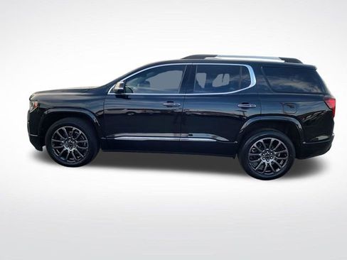 Used 2022 GMC Acadia Denali w/ Black Diamond Edition image 2