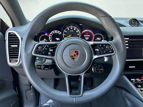 Used 2022 Porsche Cayenne E-Hybrid Coupe image 60