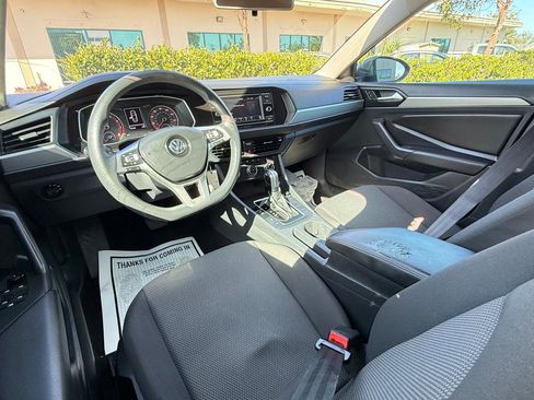 Used 2019 Volkswagen Jetta FWD image 16