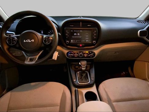 Used 2022 Kia Soul LX w/ Technology Package FWD image 15