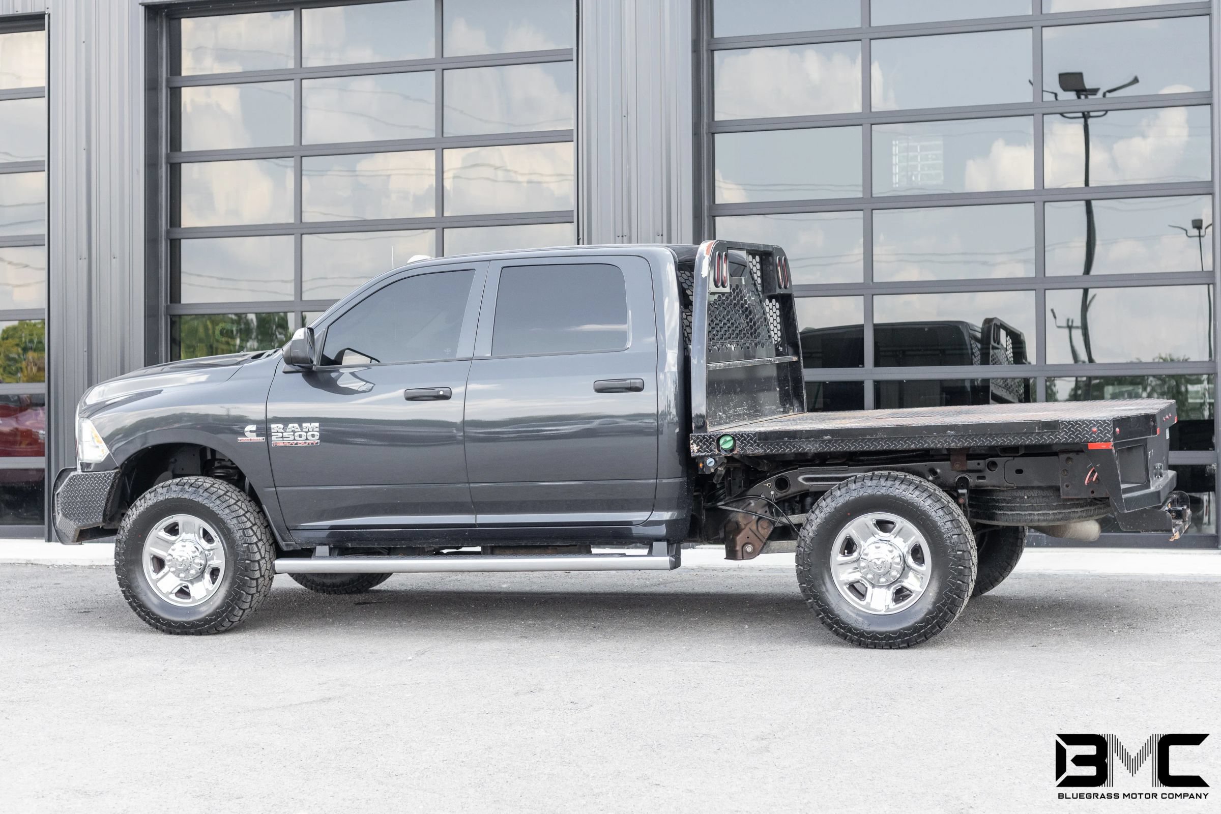 Used 2017 RAM 2500 Tradesman w/ Chrome Appearance Group AWD/4WD image 5