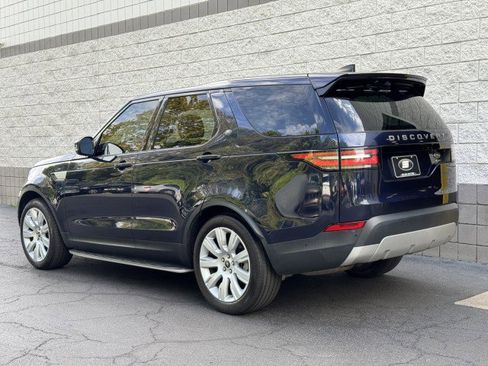 Used 2019 Land Rover Discovery HSE image 2