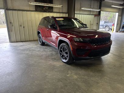 Used 2025 Jeep Grand Cherokee Altitude
