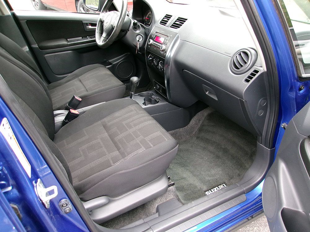 Used 2012 Suzuki SX4 AWD Hatchback image 9