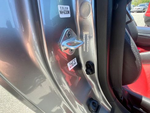 Used 2006 Honda S2000 image 26