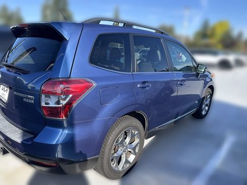 Used 2015 Subaru Forester 2.5i Touring w/ Eyesight & Navigation System AWD/4WD image 9