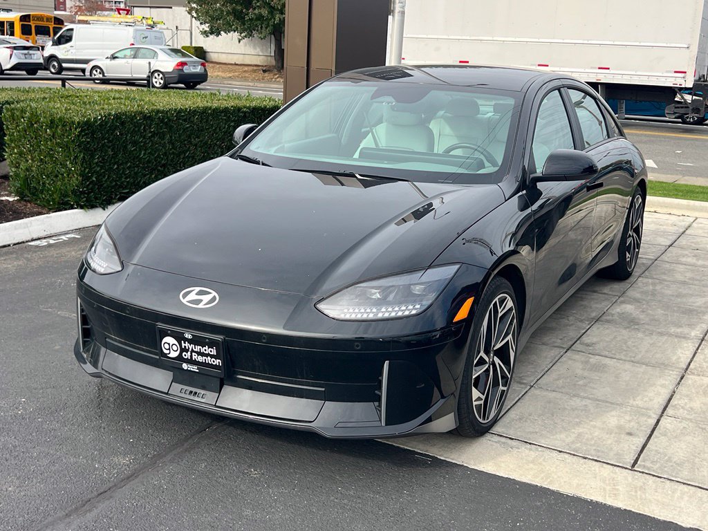 Used 2023 Hyundai Ioniq 6 SEL RWD image 3