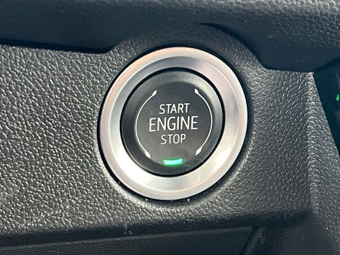 Used 2025 Chevrolet Traverse Z71 w/ Driver Confidence Package image 25