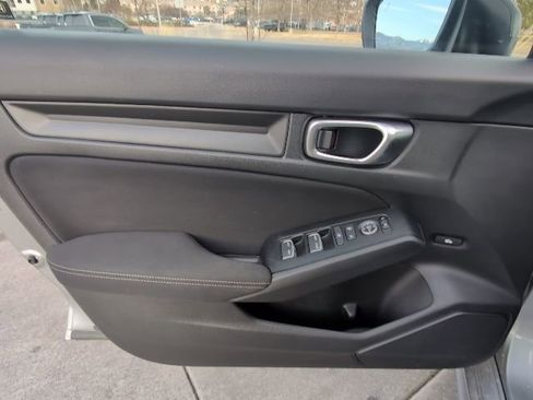 Used 2025 Honda Civic Sport image 23