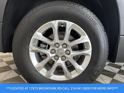Used 2023 Chevrolet Traverse LS FWD image 30