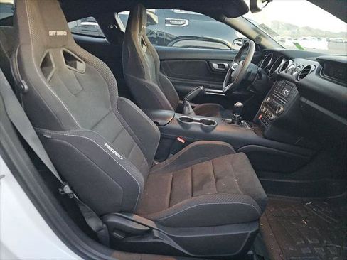 Used 2016 Ford Mustang Shelby GT350 w/ Track Package image 11