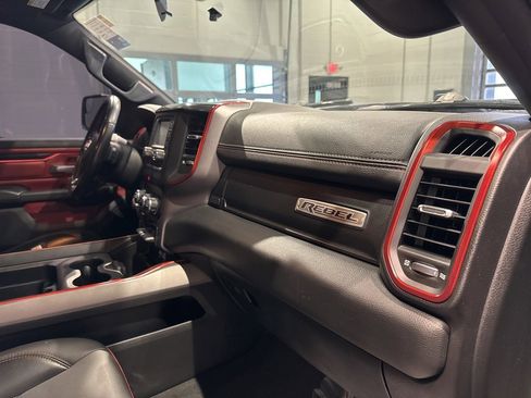 Used 2019 RAM 1500 Rebel image 33
