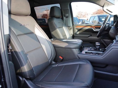 Used 2022 GMC Sierra 1500 Denali image 36