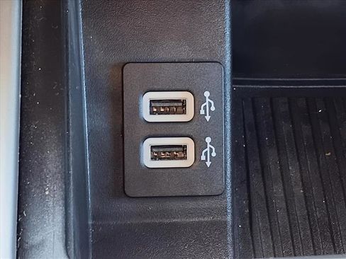 Used 2019 Ford F150 Lariat w/ Equipment Group 502A Luxury image 20