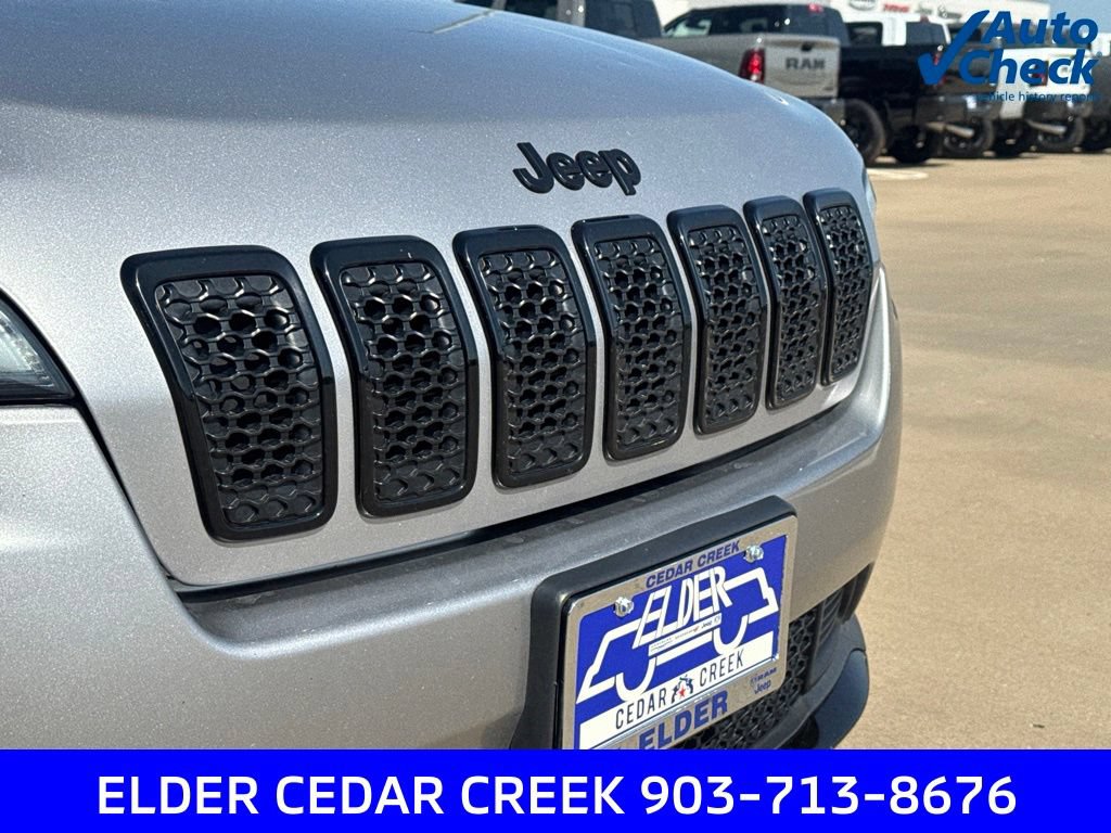 Used 2021 Jeep Cherokee Latitude Plus FWD image 12
