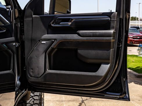 Used 2024 GMC Sierra 2500 AT4 w/ AT4 Premium Plus Package AWD/4WD image 37