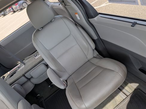 Used 2017 Toyota Sienna XLE AWD/4WD image 14