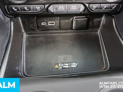 Used 2022 Chevrolet Suburban High Country image 44