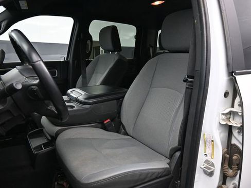 Used 2024 RAM 2500 Big Horn image 21