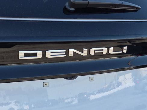 New 2026 GMC Acadia Denali w/ Super Cruise Package AWD/4WD image 19