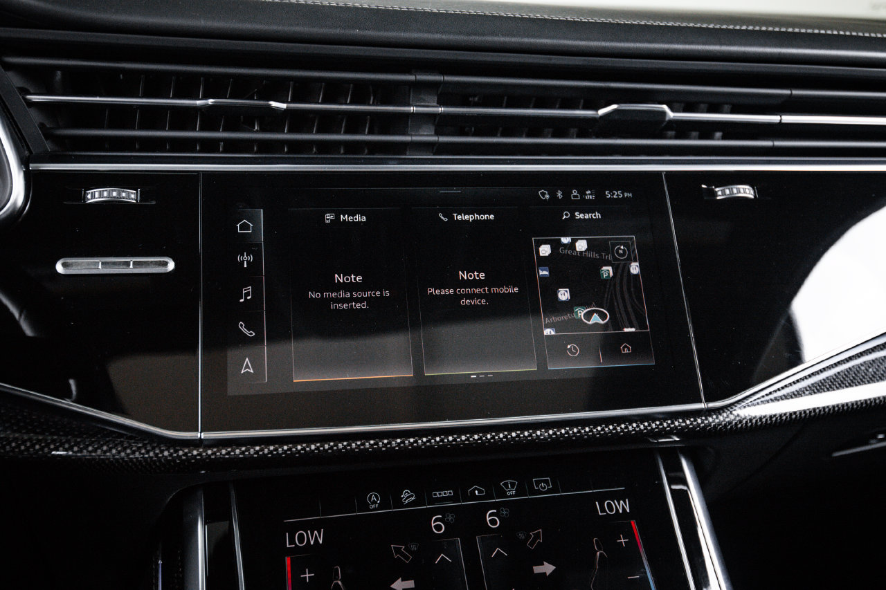 Used 2021 Audi SQ8 Prestige AWD/4WD image 18