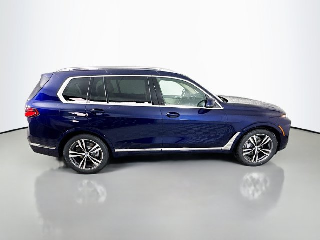 Used 2026 BMW X7 xDrive40i AWD/4WD image 8