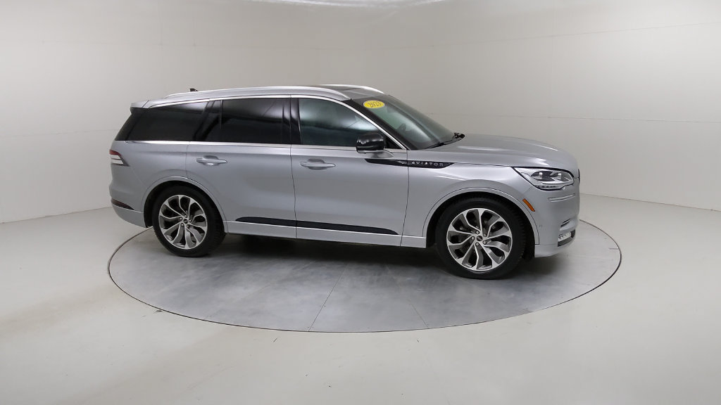 Used 2023 Lincoln Aviator Grand Touring w/ Equipment Group 301A AWD/4WD image 13