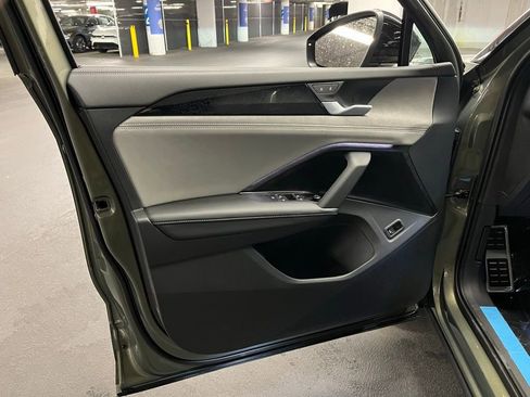 New 2026 Volkswagen Tiguan SE AWD/4WD image 19