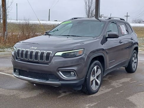 Used 2020 Jeep Cherokee Limited image 2