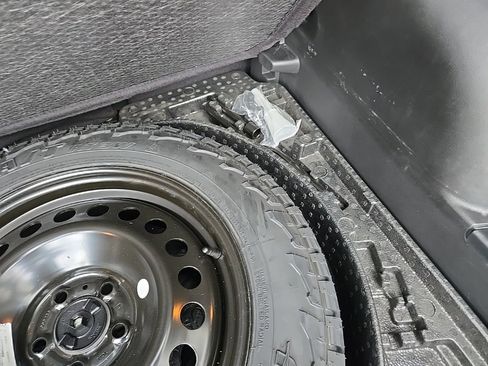 Used 2024 Jeep Compass Trailhawk image 97