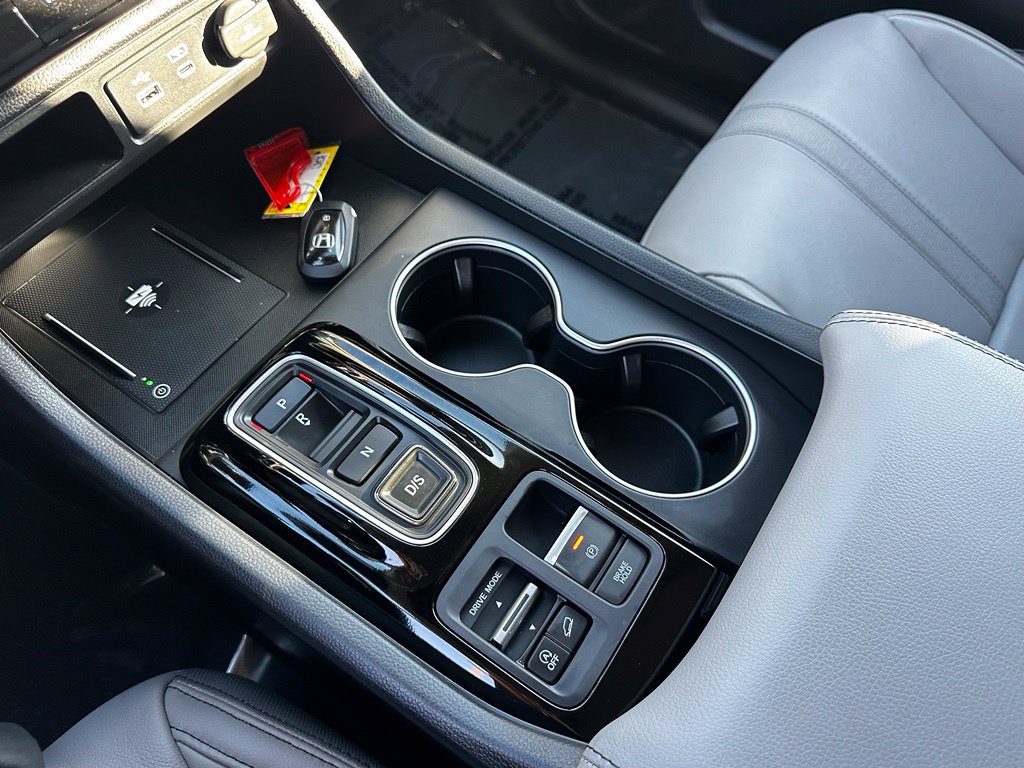 Used 2025 Honda Pilot Touring image 35