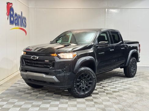 New 2026 Chevrolet Colorado Trail Boss AWD/4WD image 2