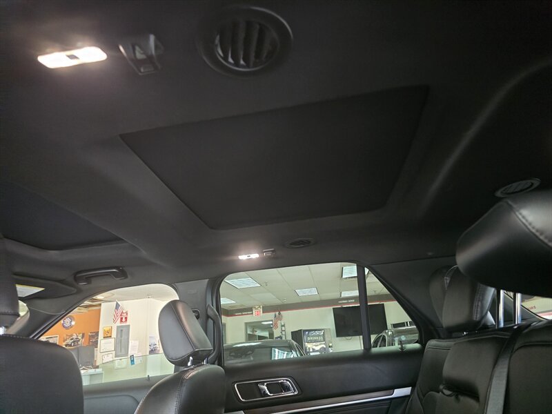 Used 2019 Ford Explorer Limited w/ Class III Trailer Tow Package AWD/4WD image 14