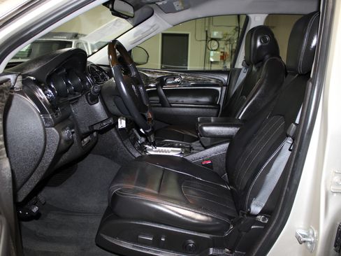 Used 2013 Buick Enclave Leather FWD image 8