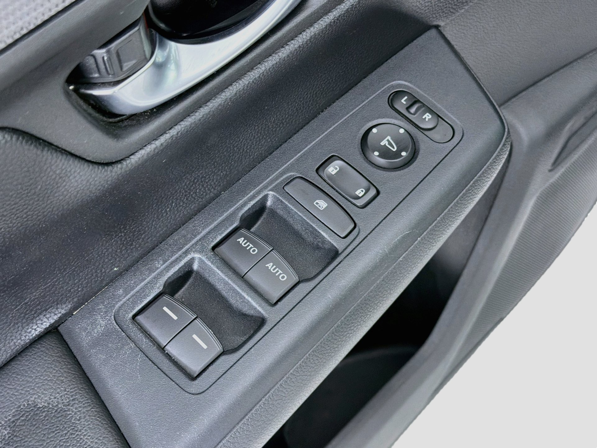 Used 2024 Honda CR-V EX image 21