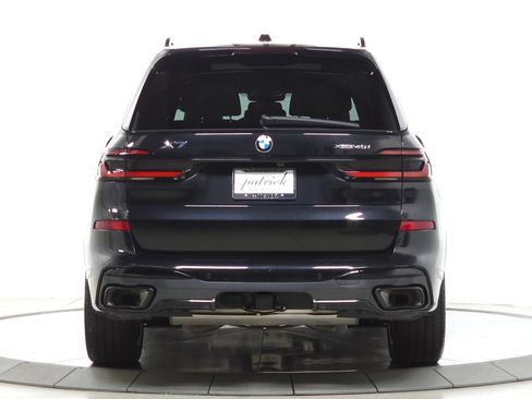 Used 2024 BMW X7 xDrive40i w/ Executive Package AWD/4WD image 8