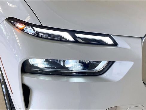 Used 2026 BMW X7 xDrive40i AWD/4WD image 25