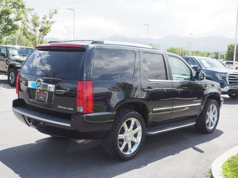 Used 2008 Cadillac Escalade AWD image 5