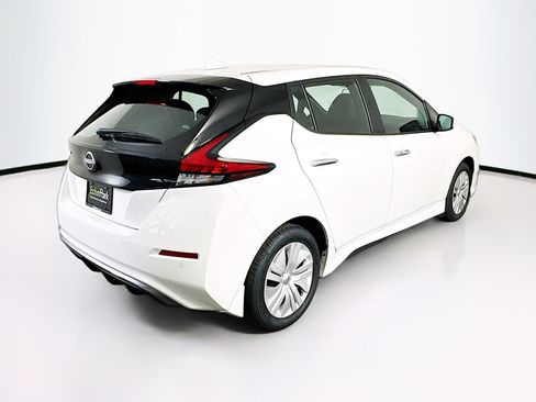 Used 2025 Nissan Leaf S FWD image 9