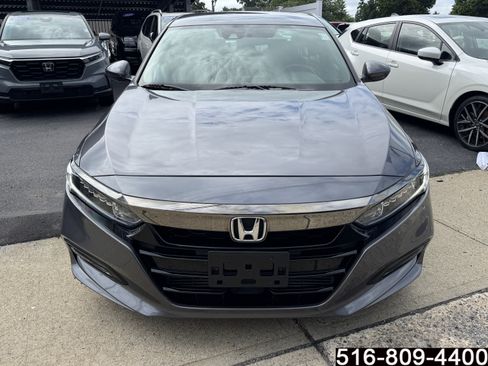 Used 2018 Honda Accord Sport image 2