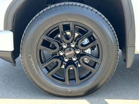 Used 2026 GMC Sierra 1500 Elevation AWD/4WD image 32